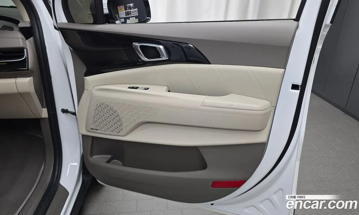 Kia Carnival 2023 2.2 автомат (гидро), фото 15