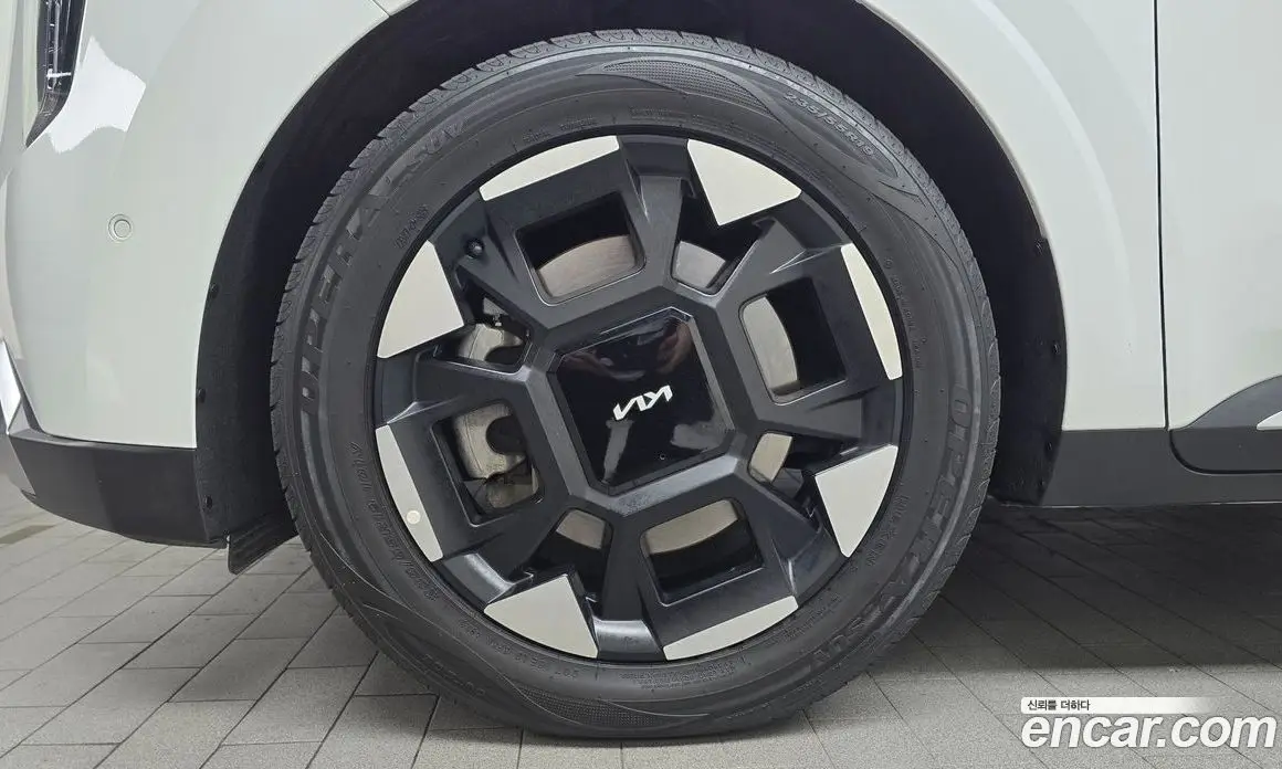 Kia Carnival 2023 2.2 автомат (гидро), фото 5