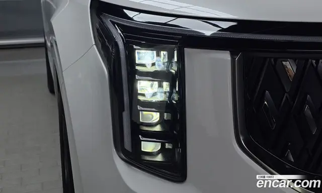 Kia Carnival 2023 2.2 автомат (гидро), миниатюра 8