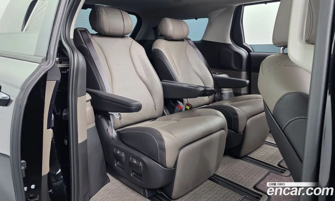 Kia Carnival 2024 2.2 автомат (гидро), фото 16