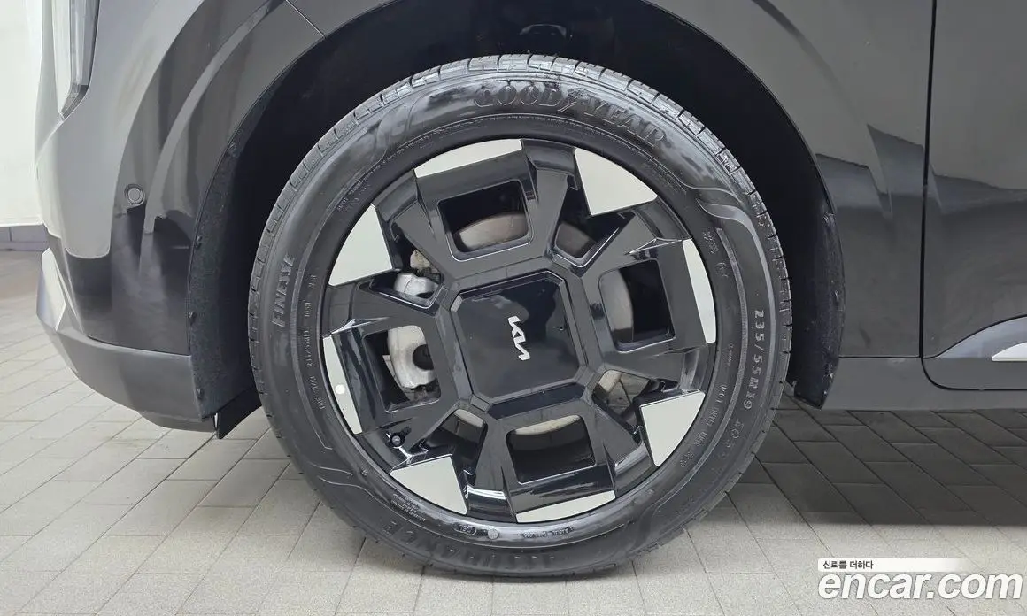 Kia Carnival 2025 1.6 автомат (гидро), фото 4