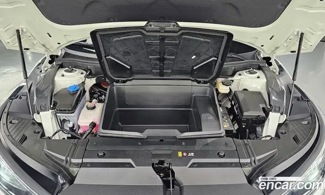 Kia EV6 2024 0.1 автомат (гидро), миниатюра 6 Kia EV6 2024 0.1 автомат (гидро), миниатюра 6