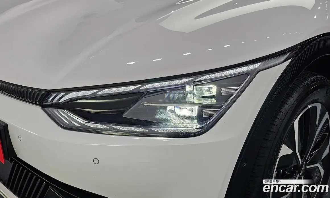 Kia EV6 2024 0.1 автомат (гидро), фото 8 Kia EV6 2024 0.1 автомат (гидро), фото 8
