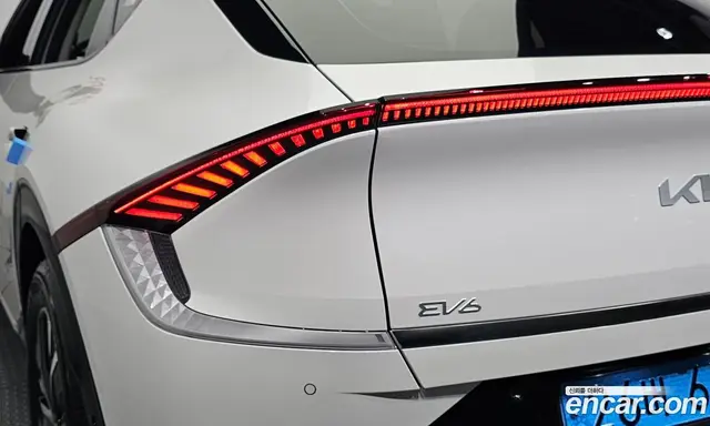 Kia EV6 2024 0.1 автомат (гидро), миниатюра 9 Kia EV6 2024 0.1 автомат (гидро), миниатюра 9