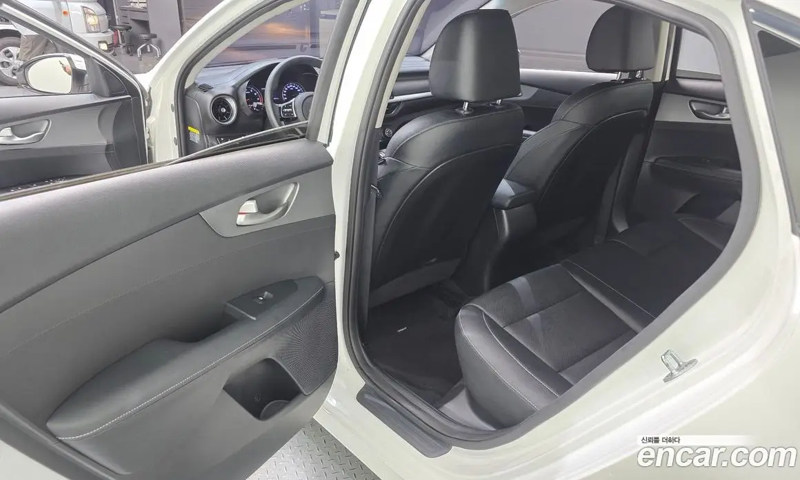 Kia K3 2020 1.6 автомат (гидро), фото 17