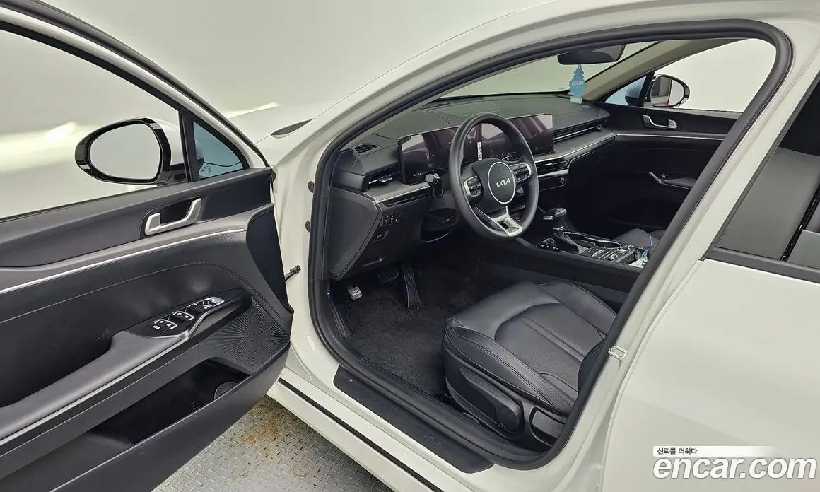 Kia K5 (Optima) 2025 2.0 автомат (гидро), фото 16