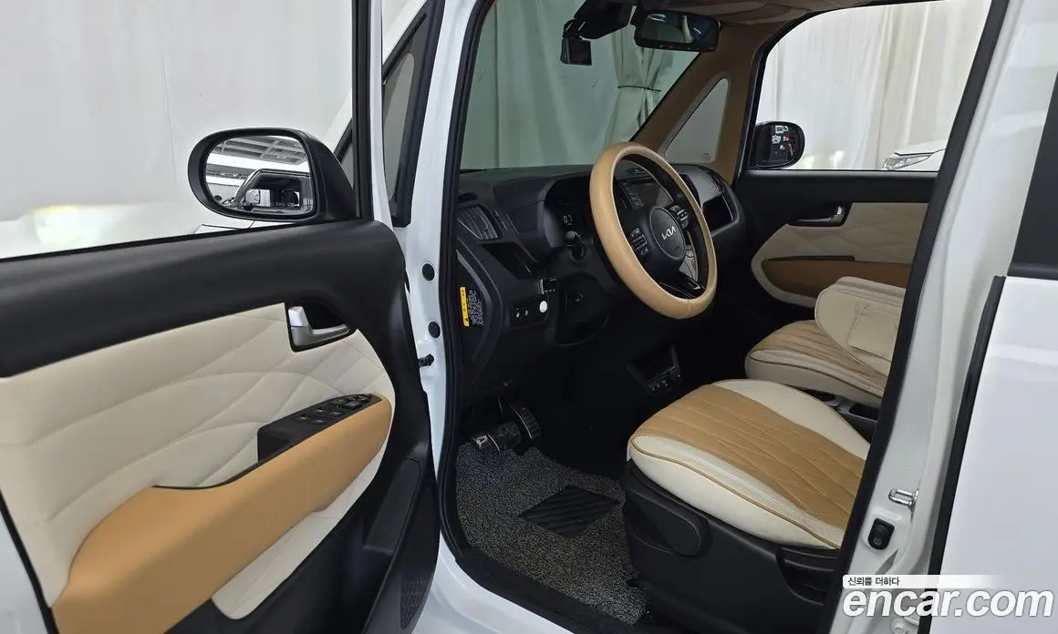 Kia Ray 2023 1.0 автомат (гидро), фото 13
