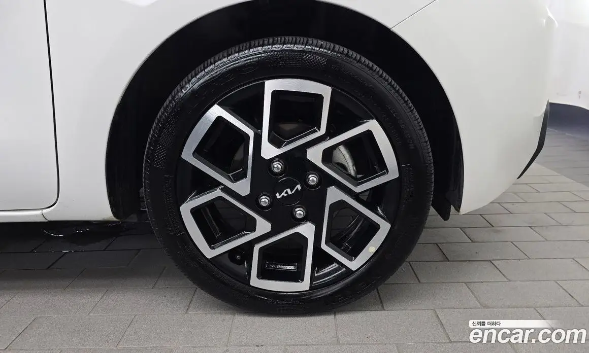 Kia Ray 2023 1.0 автомат (гидро), фото 7