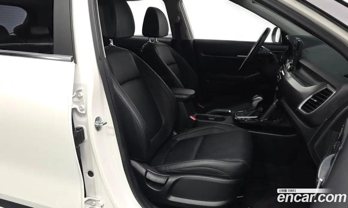Kia Seltos 2022 1.6 автомат (гидро), фото 17 Kia Seltos 2022 1.6 автомат (гидро), фото 17