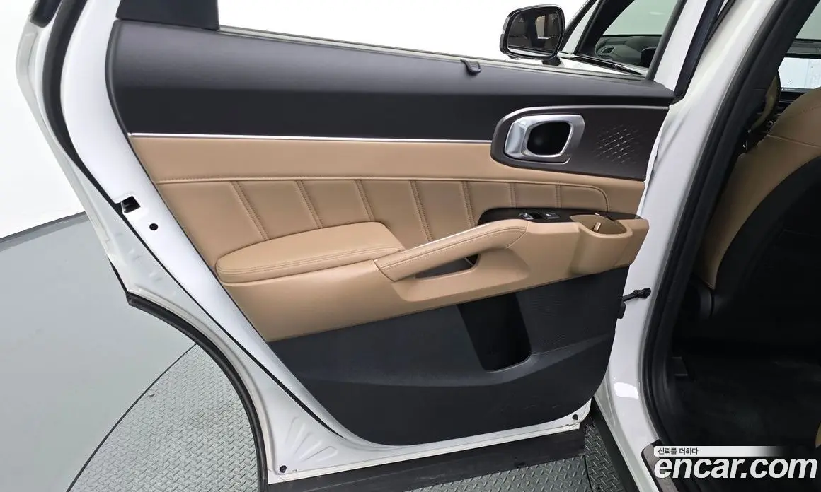 Kia Sorento 2023 1.6 автомат (гидро), фото 15 Kia Sorento 2023 1.6 автомат (гидро), фото 15
