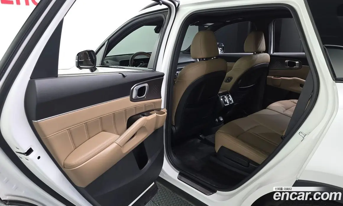 Kia Sorento 2023 1.6 автомат (гидро), фото 16 Kia Sorento 2023 1.6 автомат (гидро), фото 16