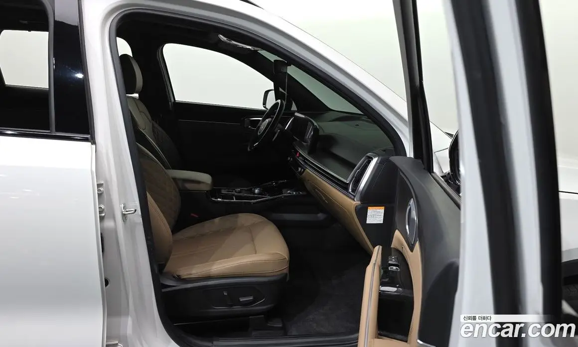 Kia Sorento 2023 1.6 автомат (гидро), фото 17 Kia Sorento 2023 1.6 автомат (гидро), фото 17
