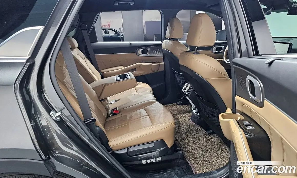 Kia Sorento 2023 1.6 автомат (гидро), фото 11 Kia Sorento 2023 1.6 автомат (гидро), фото 11