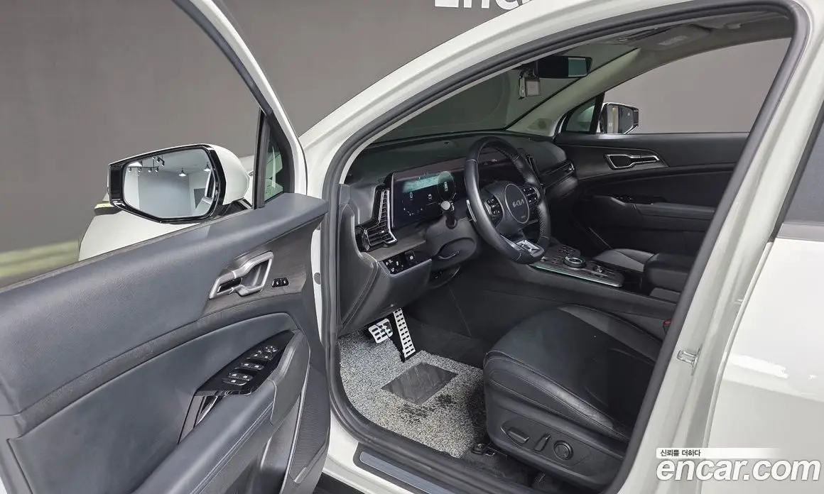 Kia Sportage 2023 2.0 автомат (гидро), фото 17 Kia Sportage 2023 2.0 автомат (гидро), фото 17
