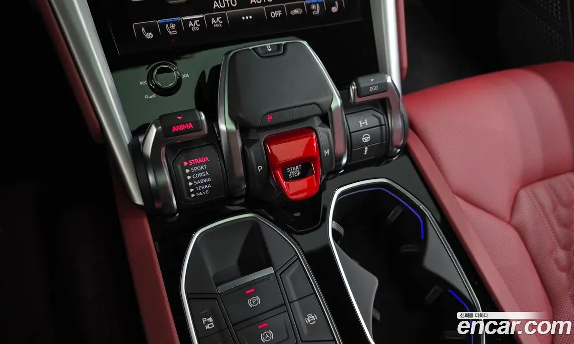 Lamborghini Urus 2024 4.0 автомат (гидро), фото 12 Lamborghini Urus 2024 4.0 автомат (гидро), фото 12