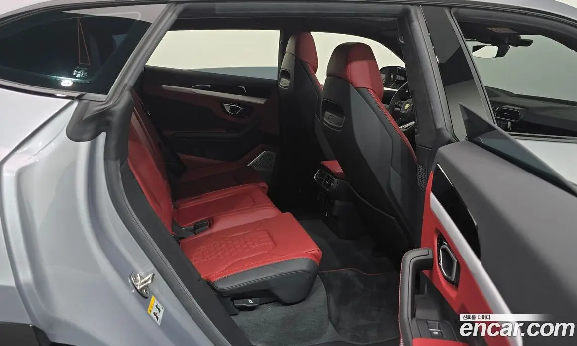 Lamborghini Urus 2024 4.0 автомат (гидро), фото 17 Lamborghini Urus 2024 4.0 автомат (гидро), фото 17
