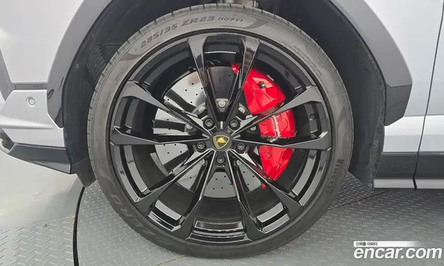 Lamborghini Urus 2024 4.0 автомат (гидро), миниатюра 5 Lamborghini Urus 2024 4.0 автомат (гидро), миниатюра 5