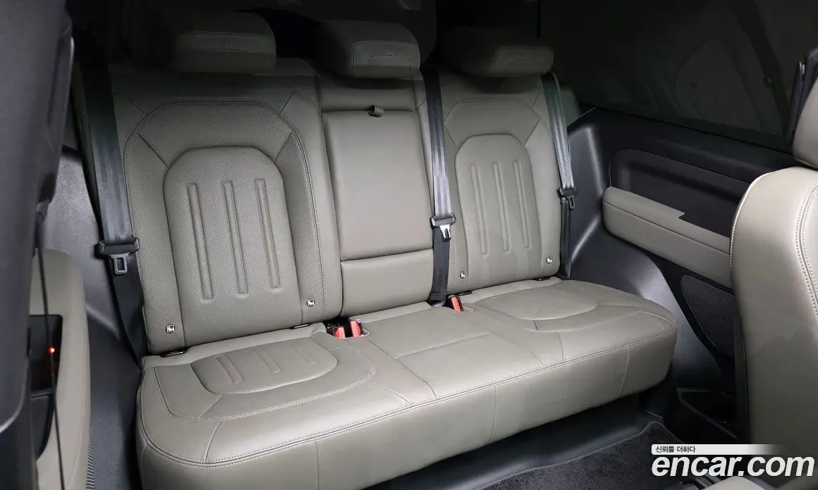 Land Rover Defender 2021 3.0 автомат (гидро), фото 17