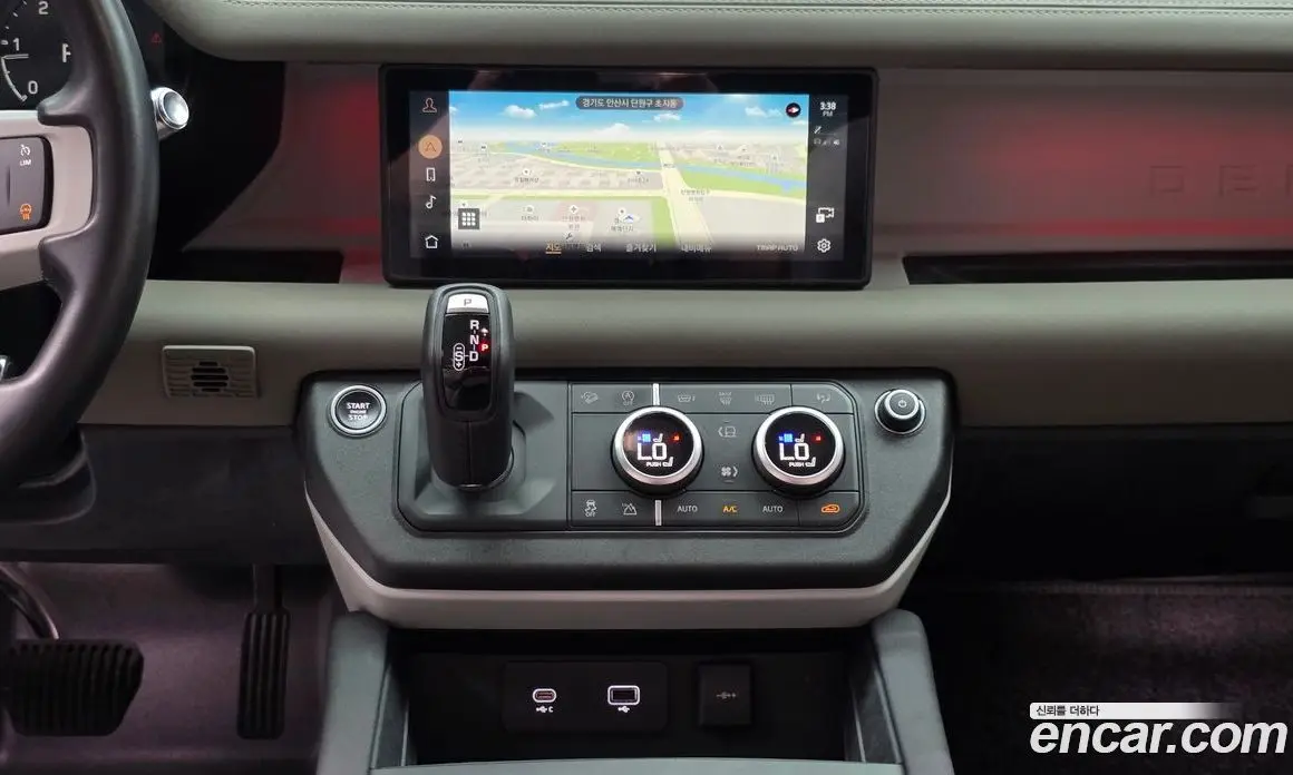 Land Rover Defender 2021 3.0 автомат (гидро), фото 20
