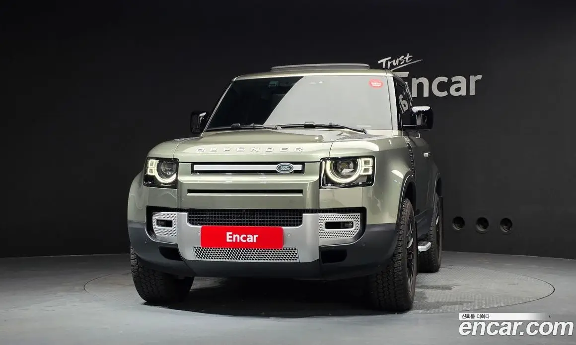 Land Rover Defender 2021 3.0 автомат (гидро), фото 3