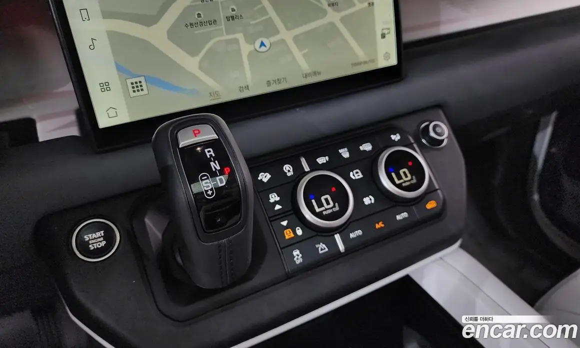 Land Rover Defender 2025 3.0 автомат (гидро), фото 12