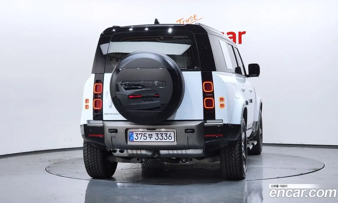 Land Rover Defender 2025 3.0 автомат (гидро), фото 4