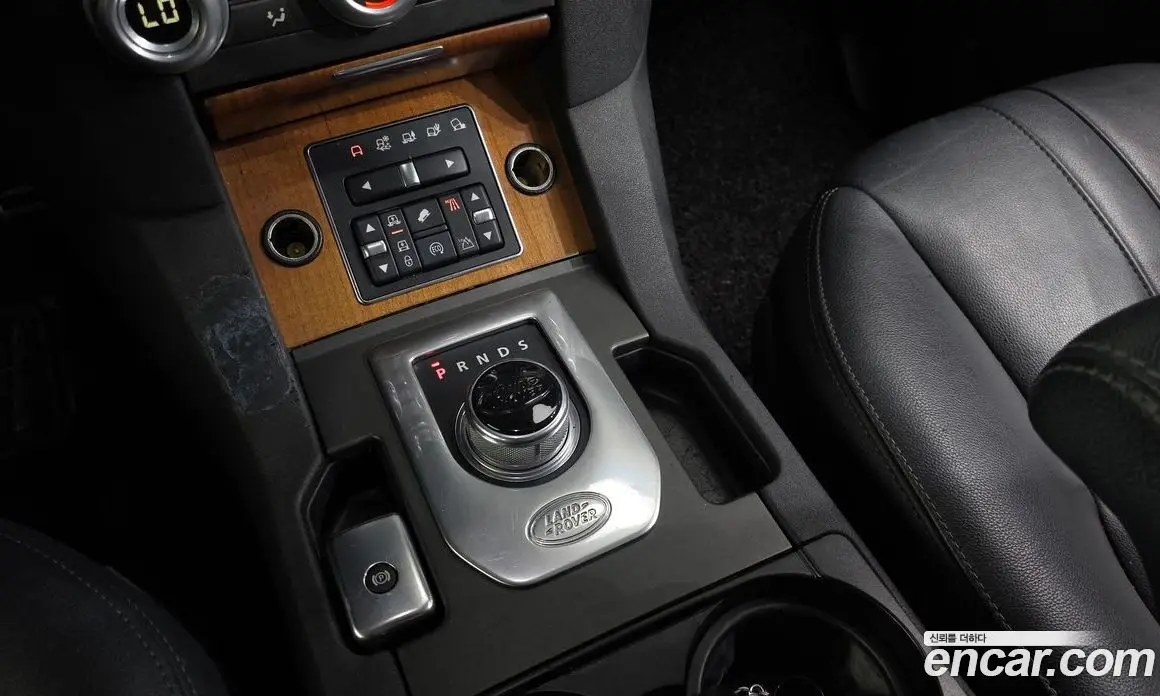 Land Rover Discovery 2014 3.0 автомат (гидро), фото 12 Land Rover Discovery 2014 3.0 автомат (гидро), фото 12