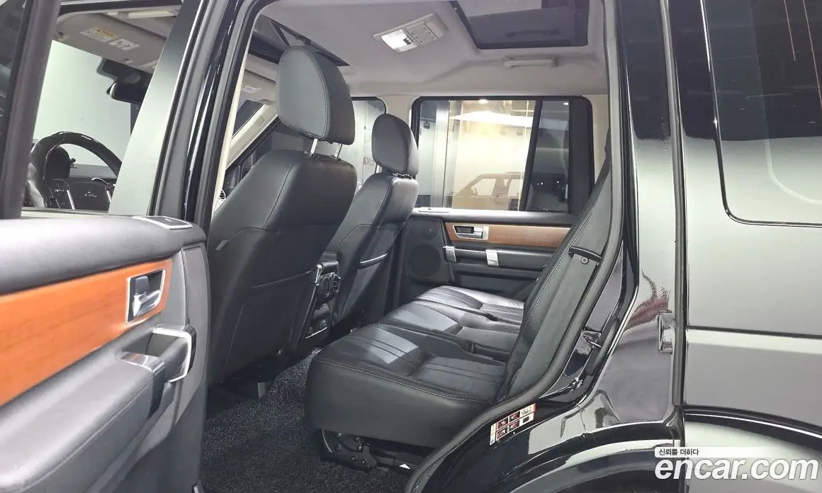 Land Rover Discovery 2014 3.0 автомат (гидро), фото 16 Land Rover Discovery 2014 3.0 автомат (гидро), фото 16