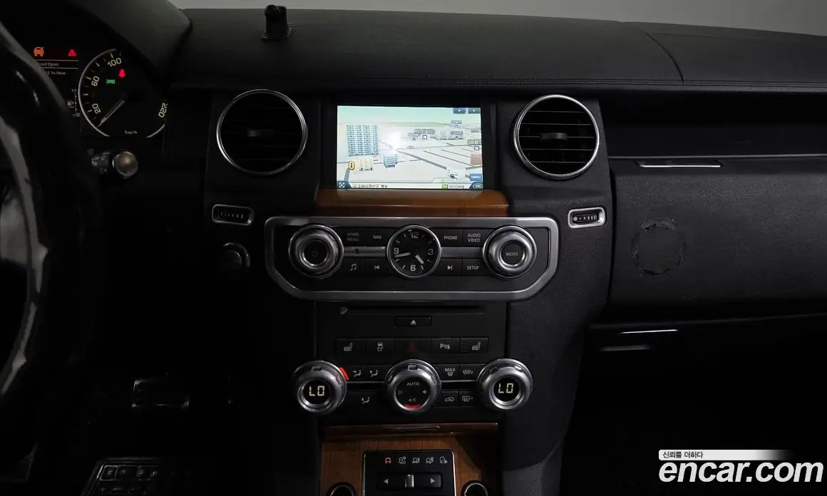 Land Rover Discovery 2014 3.0 автомат (гидро), фото 20 Land Rover Discovery 2014 3.0 автомат (гидро), фото 20