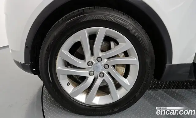 Land Rover Discovery 2019 3.0 автомат (гидро), миниатюра 5