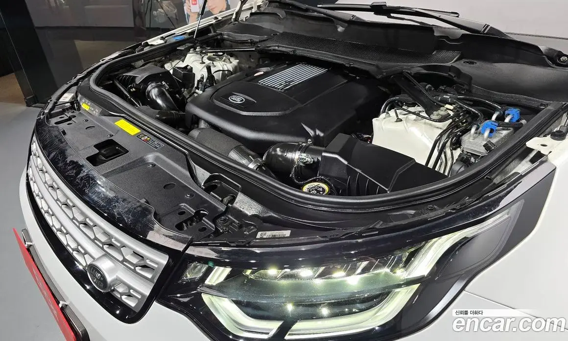 Land Rover Discovery 2019 3.0 автомат (гидро), фото 6