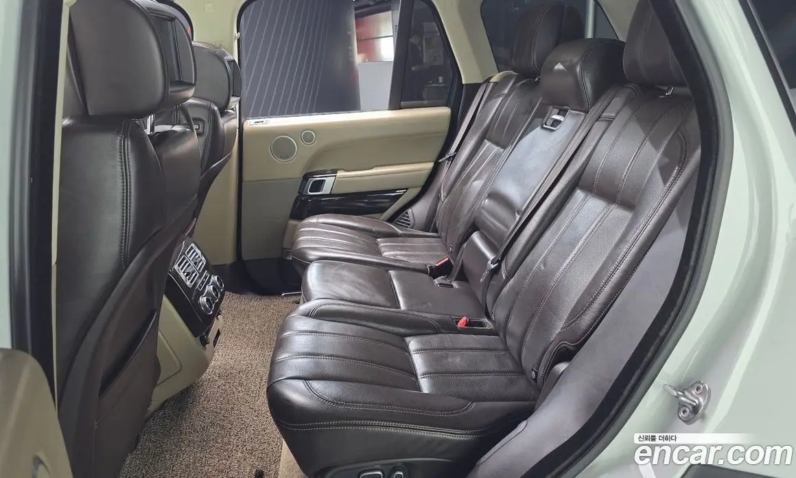 Land Rover Range Rover 2015 4.4 автомат (гидро), фото 11