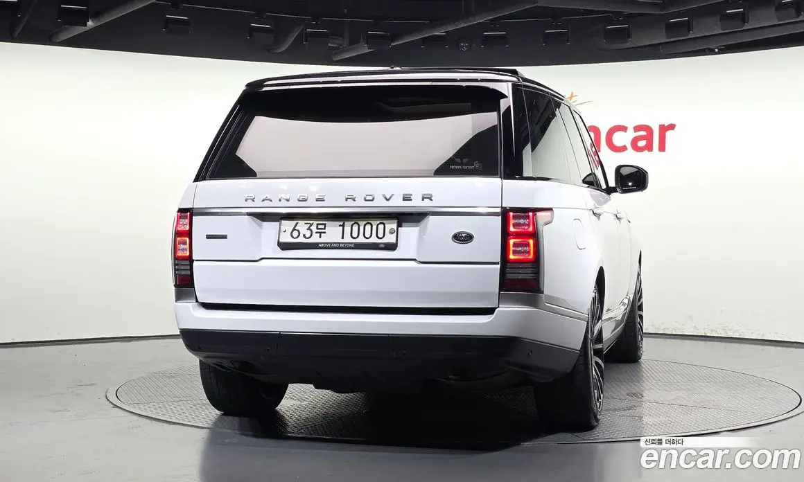 Land Rover Range Rover 2015 4.4 автомат (гидро), фото 4