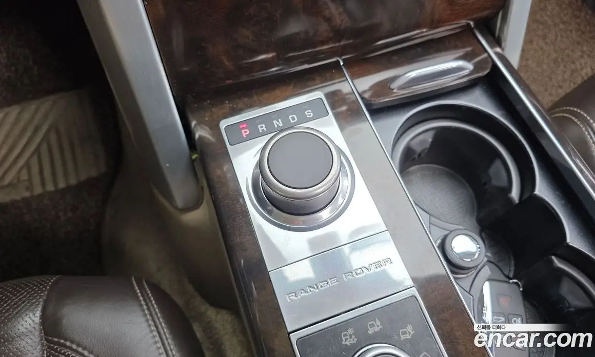 Land Rover Range Rover 2015 4.4 автомат (гидро), фото 9