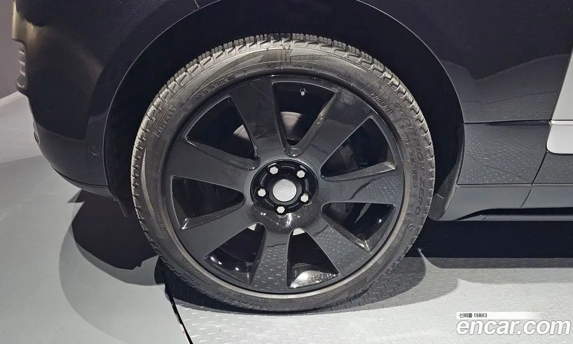 Land Rover Range Rover 2017 4.4 автомат (гидро), фото 5