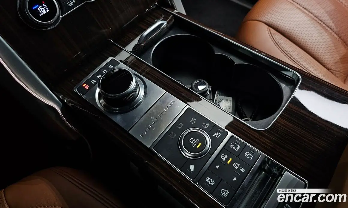 Land Rover Range Rover 2017 4.4 автомат (гидро), фото 9