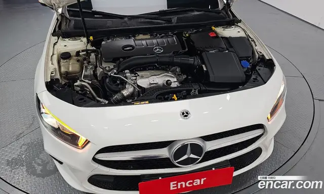 Mercedes-Benz A-Class 2021 2.0 автомат (гидро), миниатюра 5