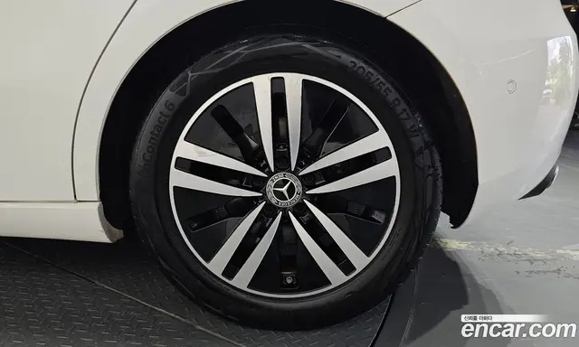Mercedes-Benz A-Class 2021 2.0 автомат (гидро), миниатюра 6