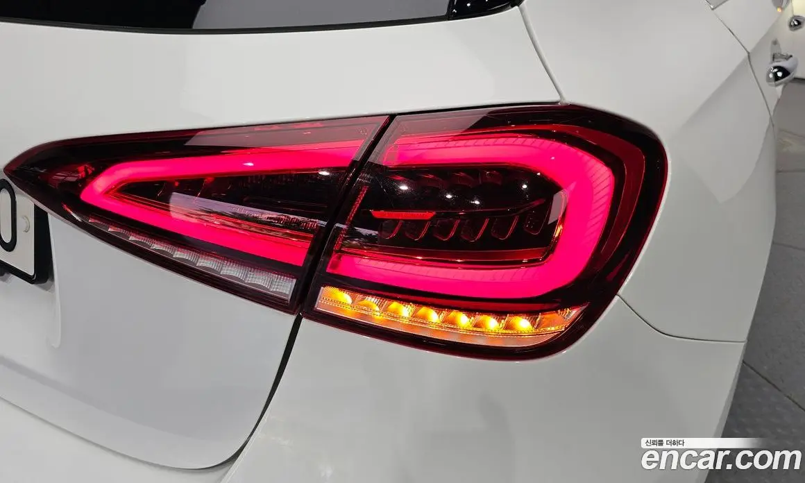 Mercedes-Benz A-Class 2021 2.0 автомат (гидро), фото 8