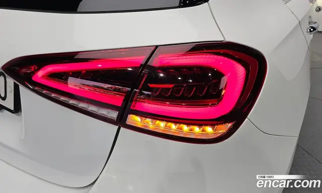 Mercedes-Benz A-Class 2021 2.0 автомат (гидро), миниатюра 8