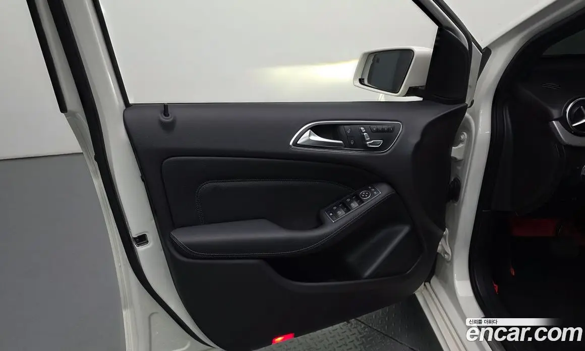 Mercedes-Benz B-Class 2018 2.0 автомат (гидро), фото 14 Mercedes-Benz B-Class 2018 2.0 автомат (гидро), фото 14