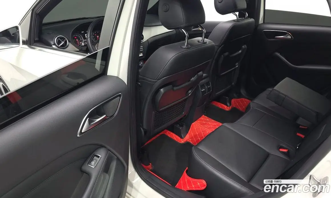Mercedes-Benz B-Class 2018 2.0 автомат (гидро), фото 17 Mercedes-Benz B-Class 2018 2.0 автомат (гидро), фото 17