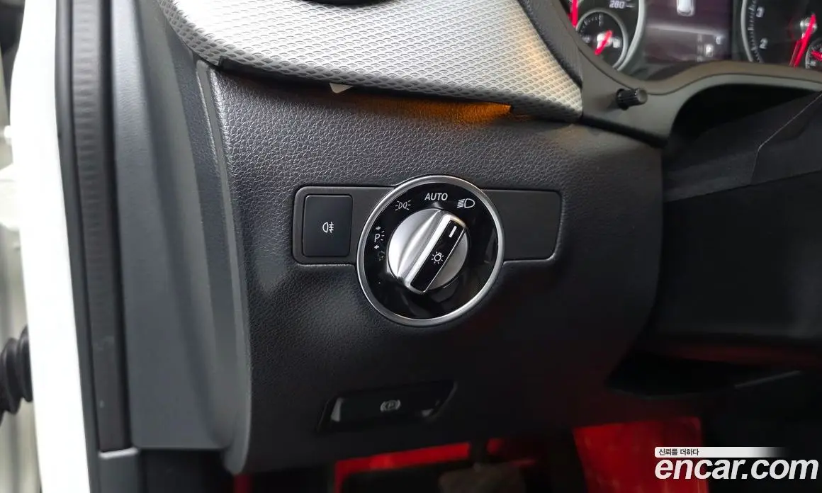 Mercedes-Benz B-Class 2018 2.0 автомат (гидро), фото 20 Mercedes-Benz B-Class 2018 2.0 автомат (гидро), фото 20