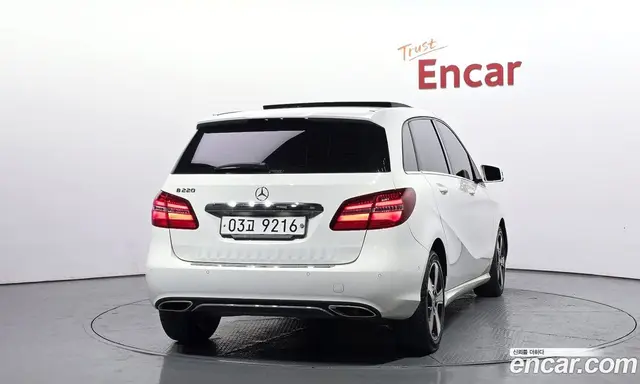 Mercedes-Benz B-Class 2018 2.0 автомат (гидро), миниатюра 4 Mercedes-Benz B-Class 2018 2.0 автомат (гидро), миниатюра 4