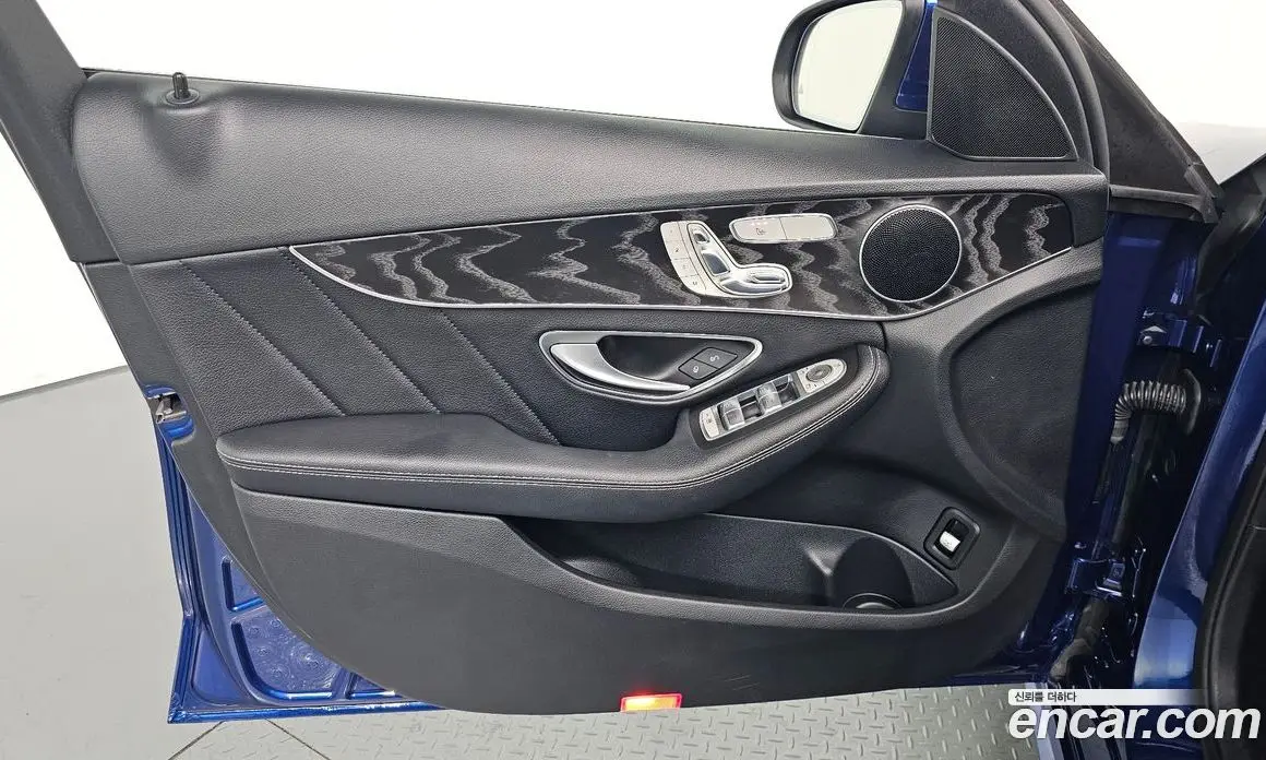 Mercedes-Benz C-Class 2018 2.0 автомат (гидро), фото 14