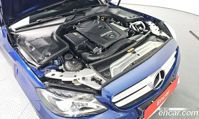 Mercedes-Benz C-Class 2018 2.0 автомат (гидро), миниатюра 6