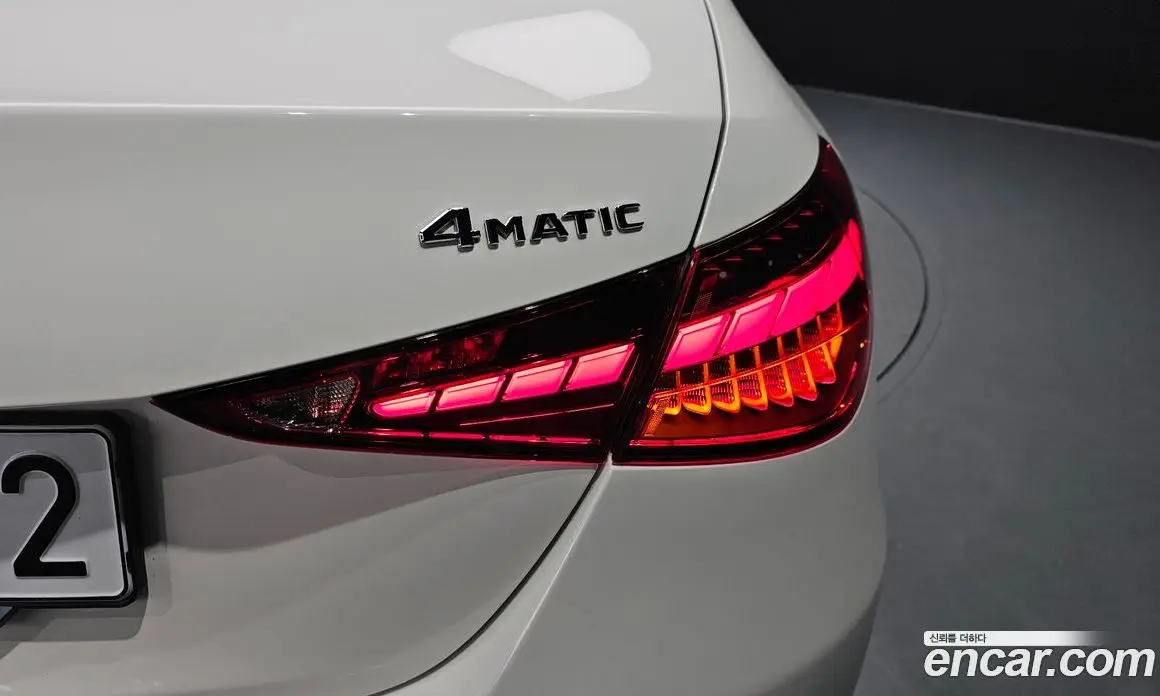 Mercedes-Benz C-Class 2023 2.0 автомат (гидро), фото 9
