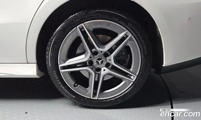 Mercedes-Benz CLA-Class 2025 2.0 автомат (гидро), миниатюра 7