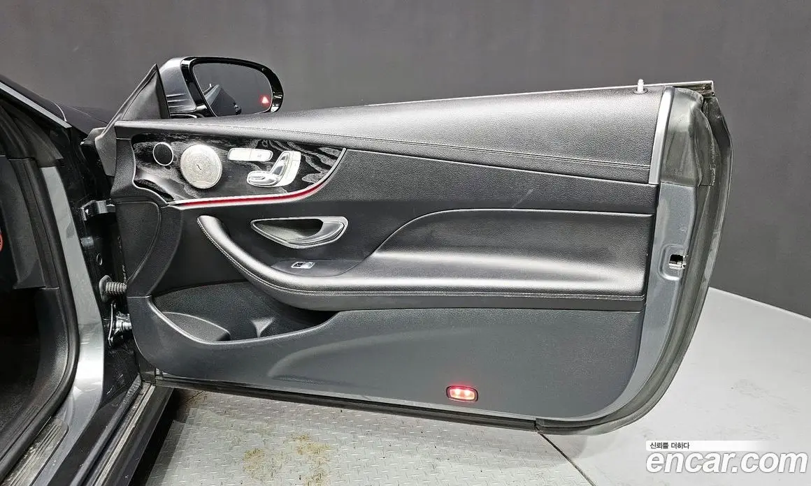 Mercedes-Benz E-Class 2017 1.9 автомат (гидро), фото 15 Mercedes-Benz E-Class 2017 1.9 автомат (гидро), фото 15