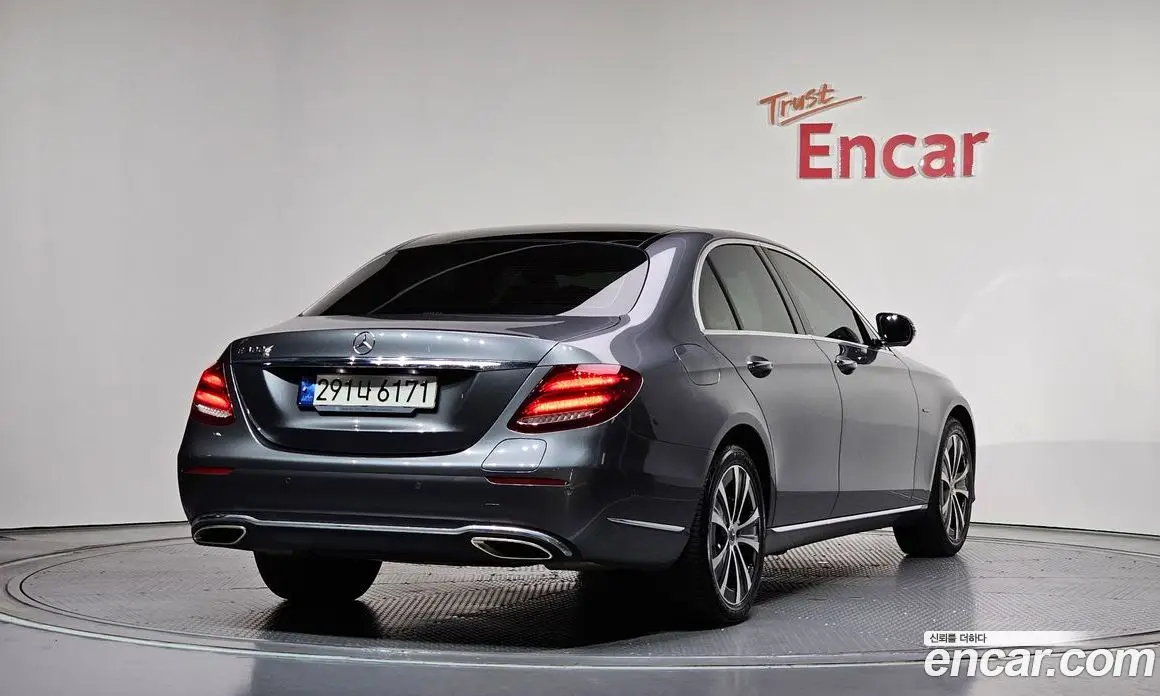 Mercedes-Benz E-Class 2019 2.0 автомат (гидро), фото 2 Mercedes-Benz E-Class 2019 2.0 автомат (гидро), фото 2
